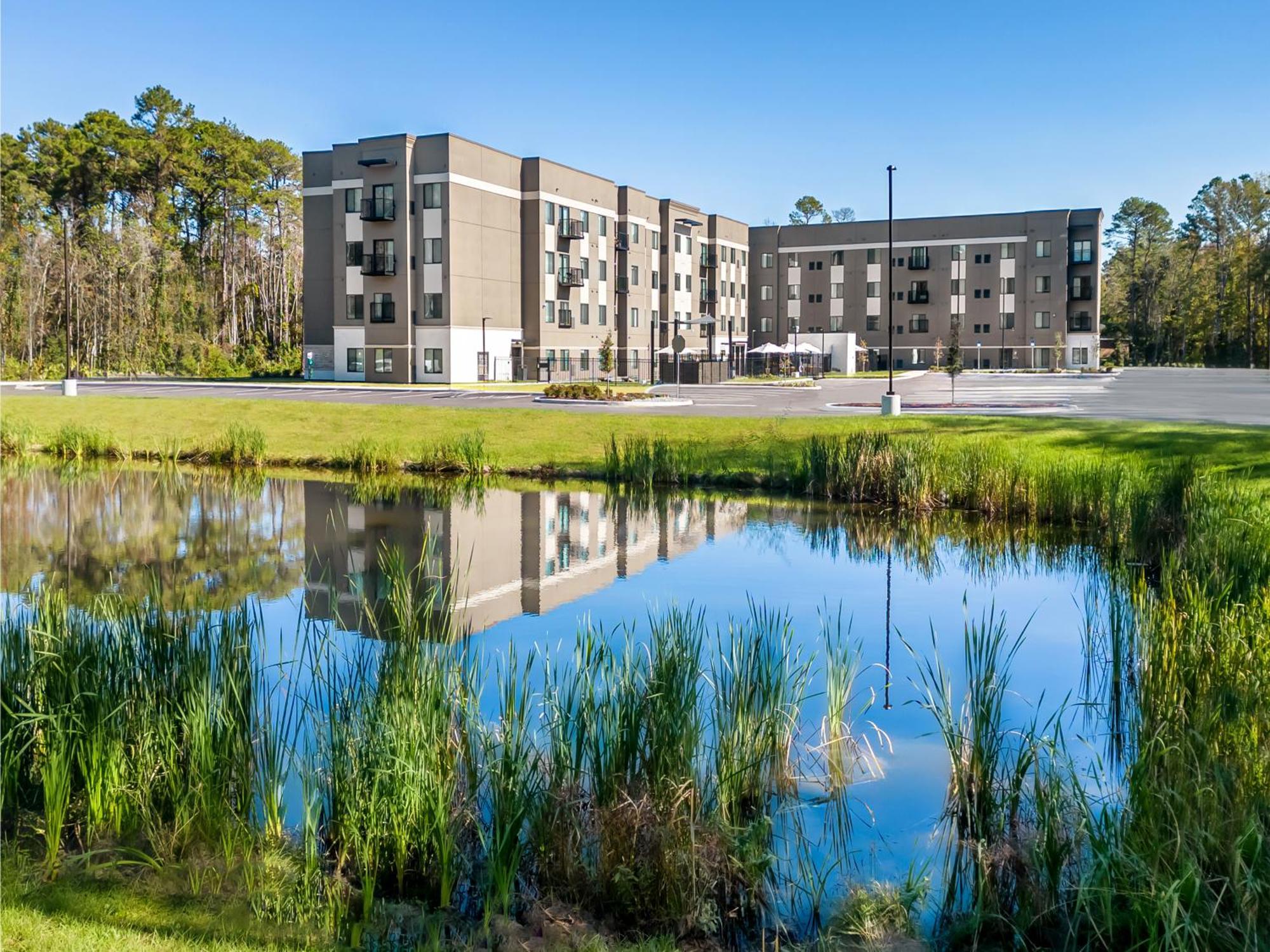 Waterwalk Extended Stay By Wyndham Jacksonville Deerwood Pk Esterno foto