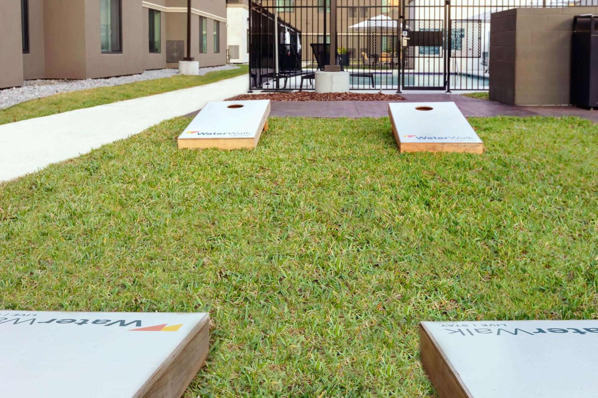 Waterwalk Extended Stay By Wyndham Jacksonville Deerwood Pk Esterno foto
